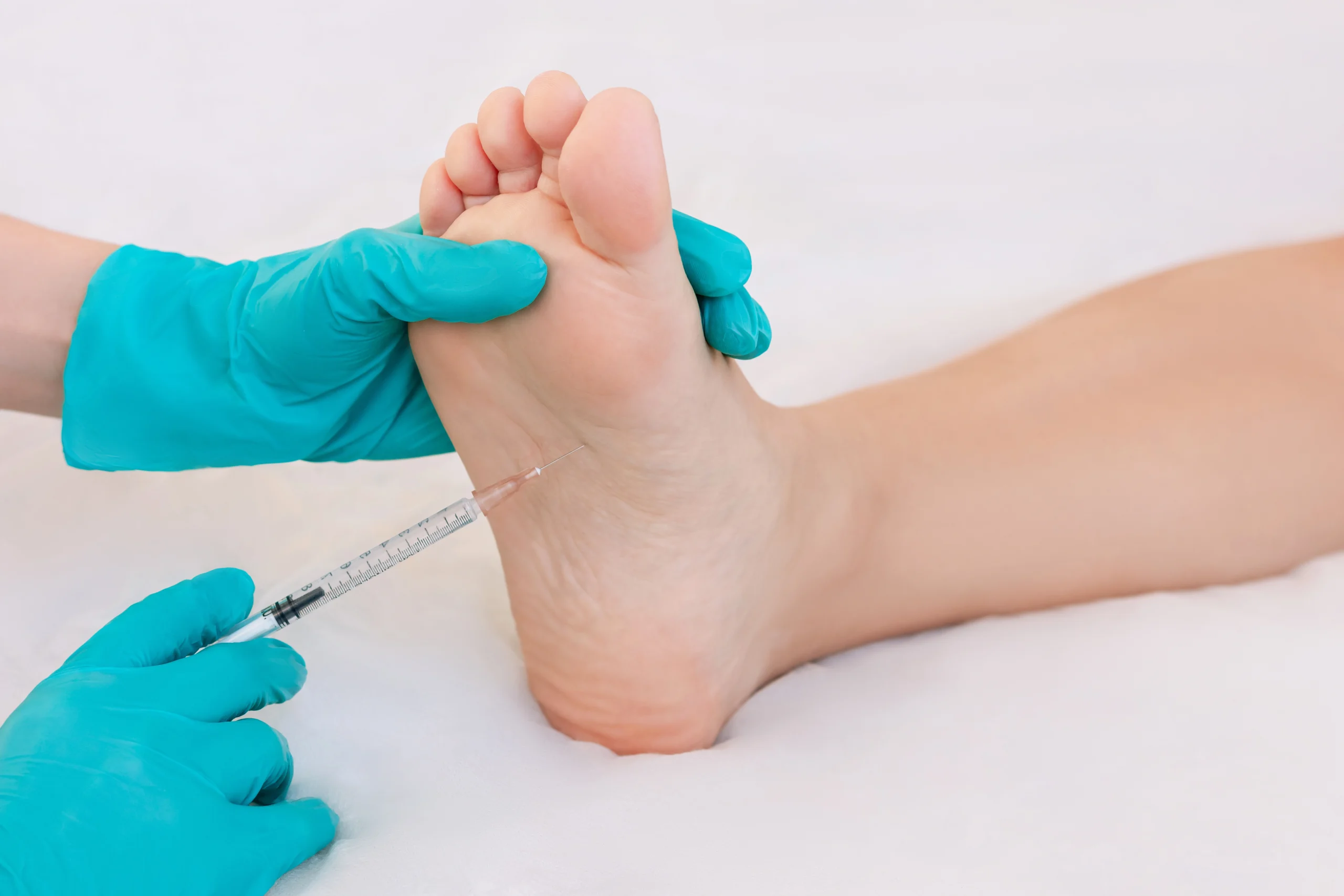 Feet-Hyperhidrosis-Treatment-in-Abu-Dhabi Feet-Hyperhidrosis-Treatment-in-Abu-Dhabi